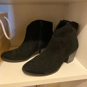 Ankle boots